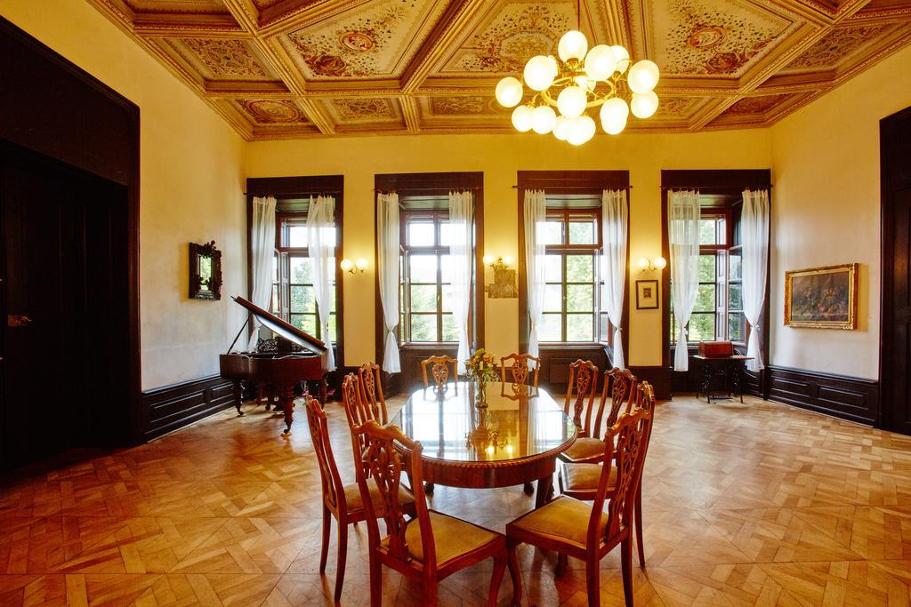 Chateau Hostacov Exterior photo