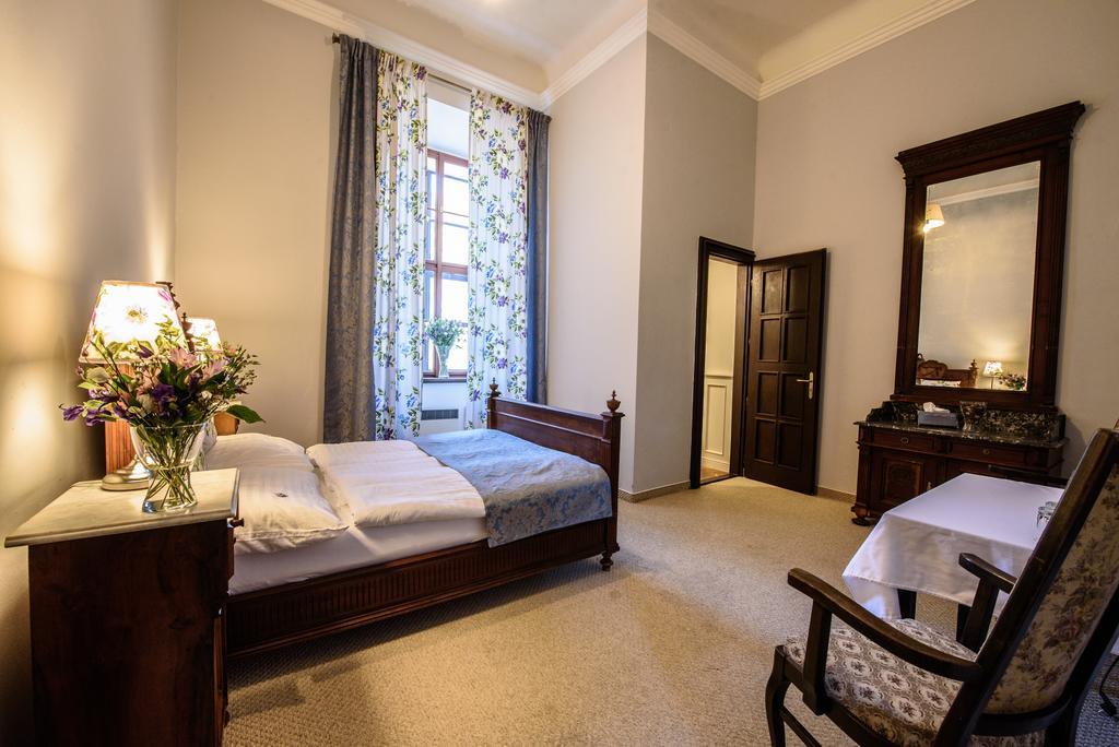 Chateau Hostacov Room photo