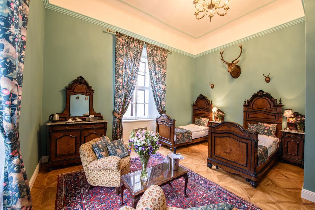 Chateau Hostacov Room photo